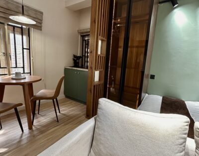 Cozy Lekki Studio 3-Min Walk to Cafes, Restos, Gym